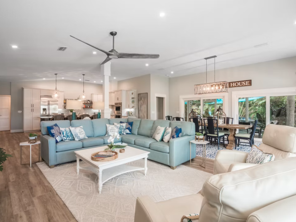 Luxurious 4-Bedroom Waterfront Villa in Holmes Beach